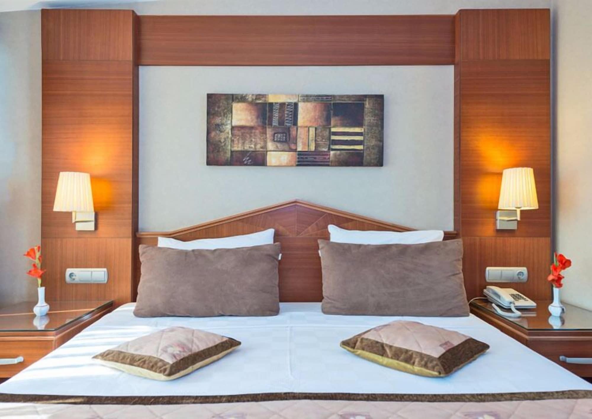 Vatan Asur Hotel Istambul Extérieur photo